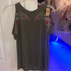 cold shoulder american eagle top